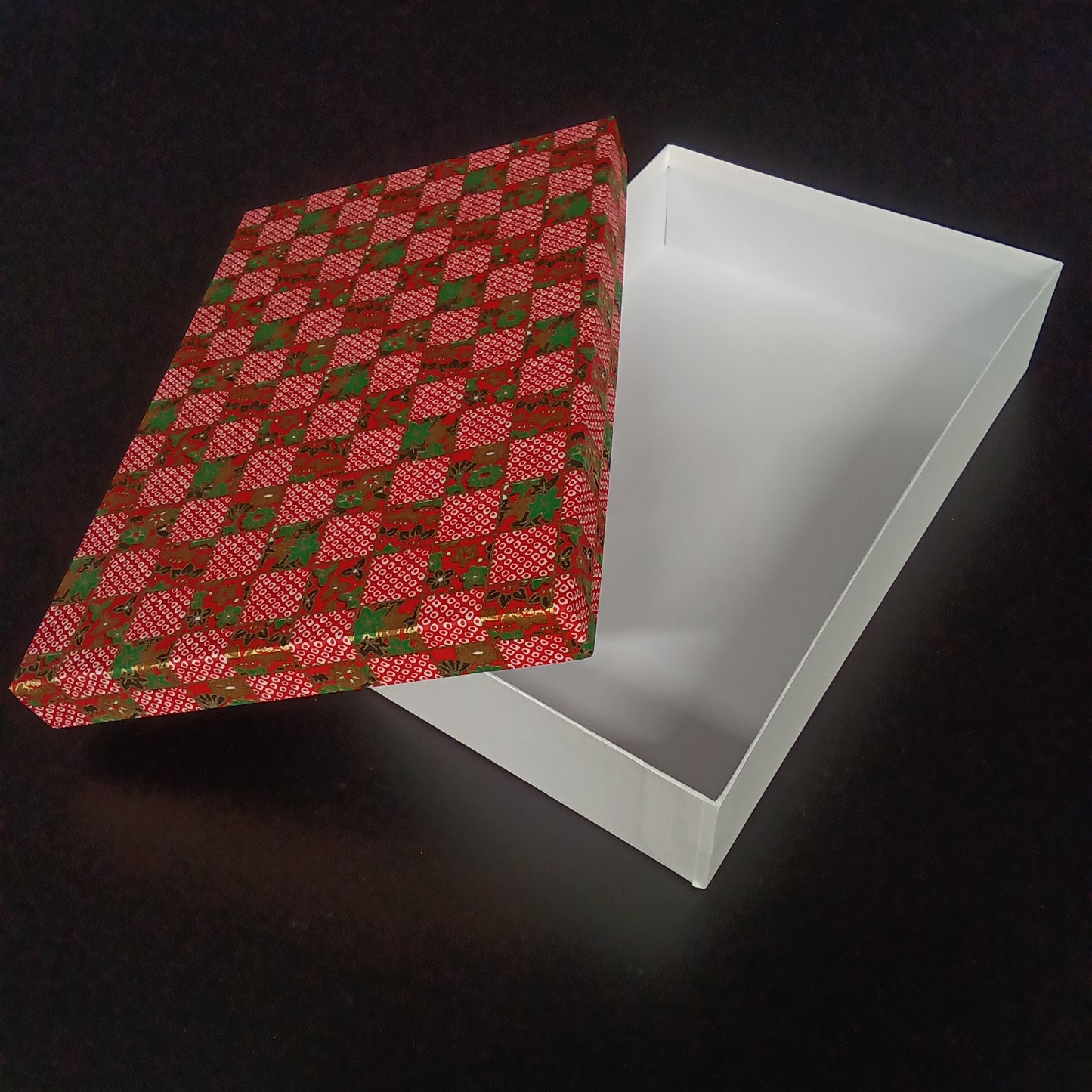 貼箱　市松模様・赤